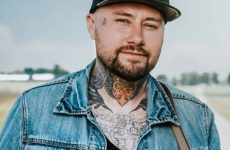 Aaron Allen: Tattoo artist turned country singer-songwriter
